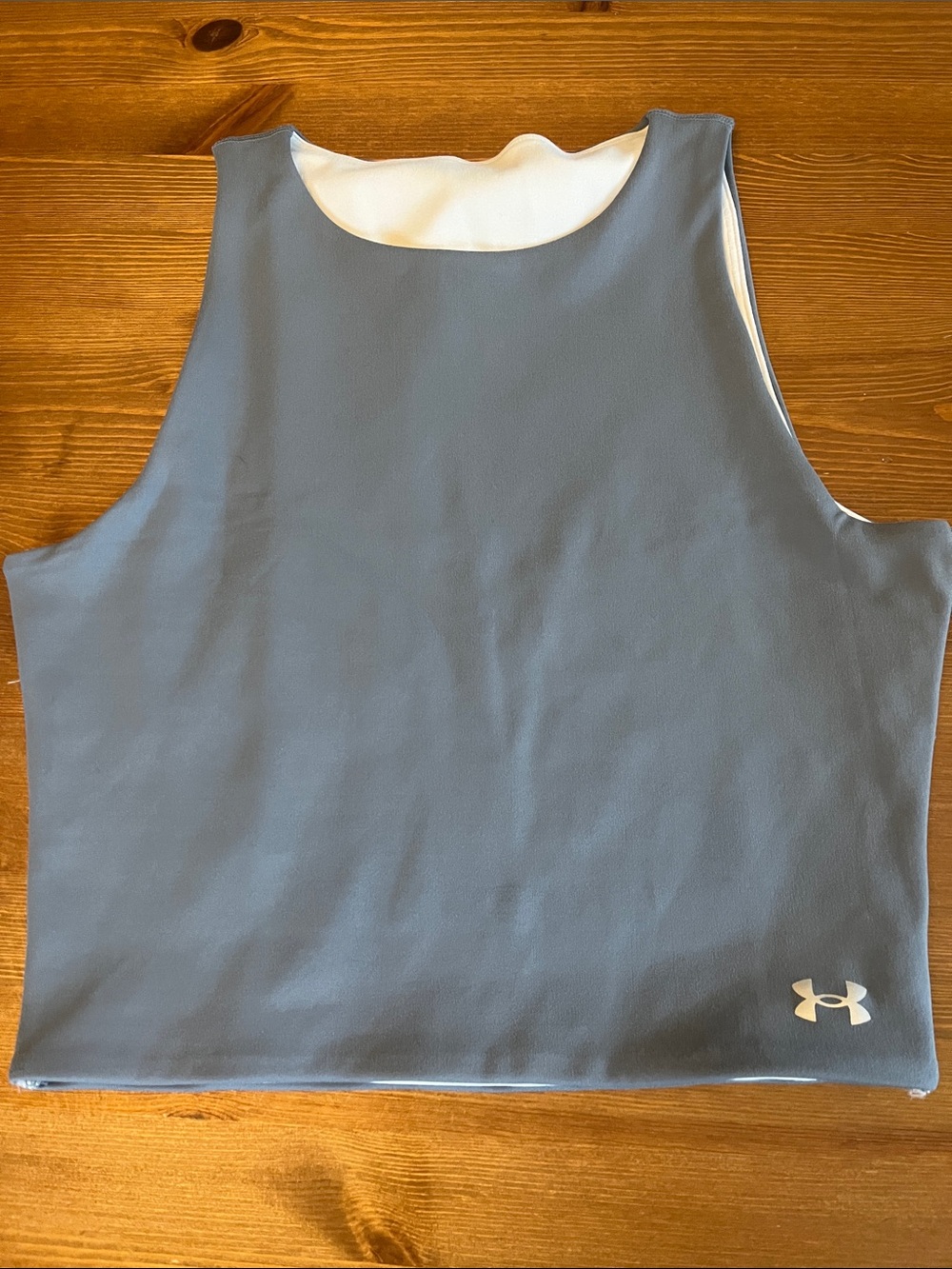 Women’s Under Armour Crop tank top reversible